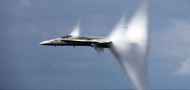 Image of a jet breaking the sound barrier