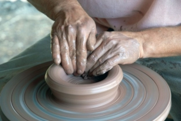 Image of a potters wheel