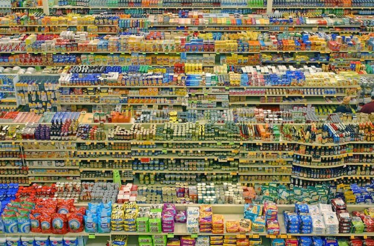 Image of the aisles of a superstore