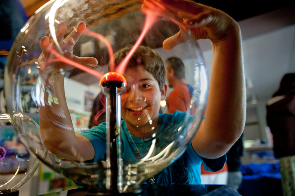 Image of a boy in a science center
