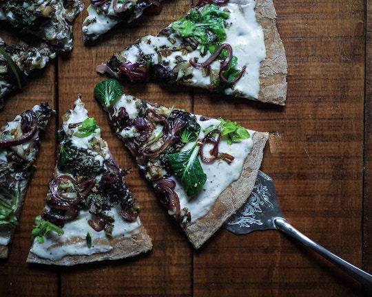 Image of a vegetable pizza